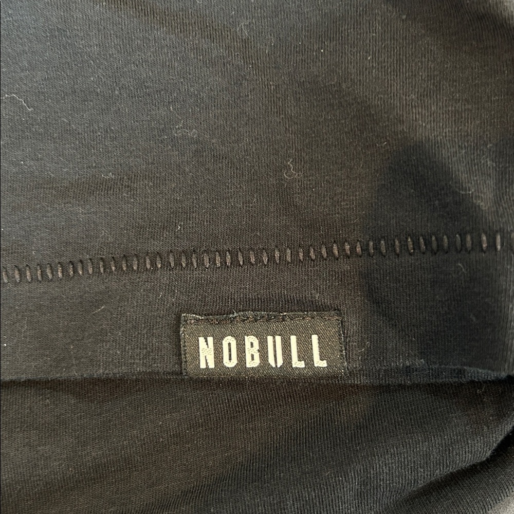 NOBULL Women’s Size Medium‎ Short Sleeve Black Tee - Picture 5 of 5